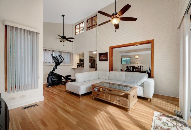 453 Edens Ln, House other with 4 bedrooms, 2 bathrooms and 2 parking in Northfield IL | Image 12