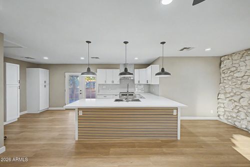 501 N 98th Street, Mesa, AZ, 85207 | Card Image