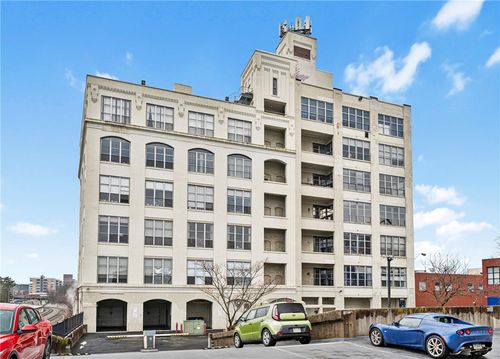 apt-302-5850 Centre Ave, Pittsburgh, PA, 15206-3782 | Card Image