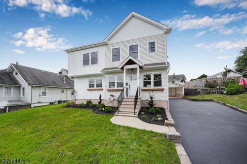 33 Hudson Ave, Totowa, NJ, 07512-2138 | Card Image