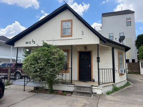 1611 Common St, Houston, TX, 77009-8821 | Card Image