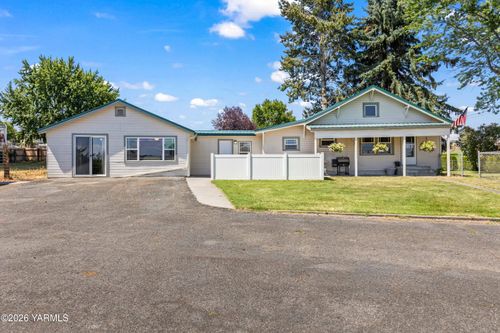 11710 Tieton Dr, Yakima, WA, 98908-9105 | Card Image