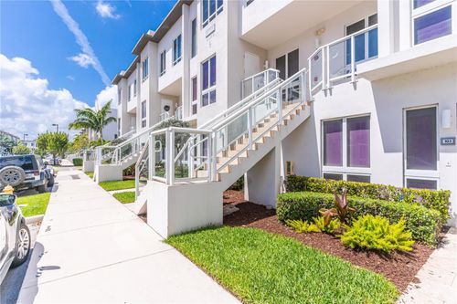 apt-205-10255 Nw 63rd Ter, Doral, FL, 33178-3073 | Card Image