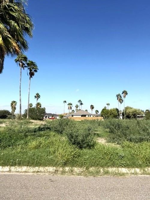 1933 Meadow Way Drive, Mission, TX, 78572 | Card Image