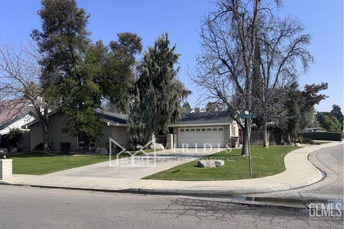 1304 La Puente Dr, Bakersfield, CA, 93309 | Card Image