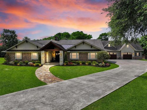 3129 W Park, Orange, TX, 77630 | Card Image