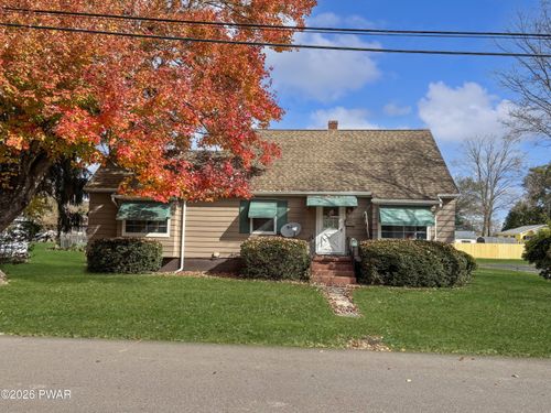 703 3rd St, Matamoras, PA, 18336-1033 | Card Image