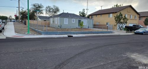 290 Ferguson St, Fallon, NV, 89406-3930 | Card Image