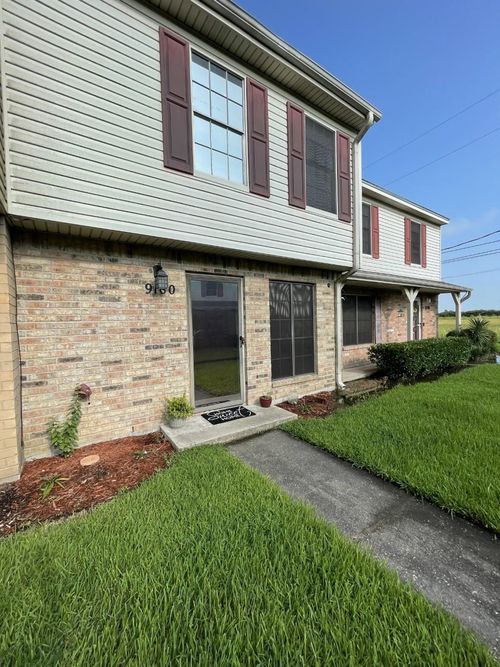 9180 Glen Meadow Ln, Beaumont, TX, 77706-3941 | Card Image