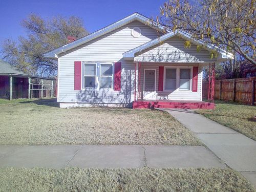 1609 S Main St, Big Spring, TX, 79720-4527 | Card Image