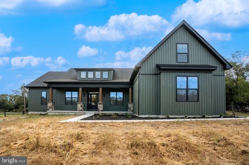 5 Jingle Bells Court, SHEPHERDSTOWN, WV, 25443 | Card Image