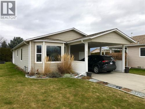 572-1255 Raymer Ave, Kelowna, BC, V1W3S3 | Card Image