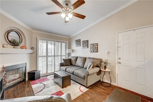 unit-3026-950 Seven Hills Dr, Henderson, NV, 89052-4309 | Card Image