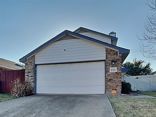 751 Meadowcreek Ct, Garland, TX, 75043-5269 | Card Image