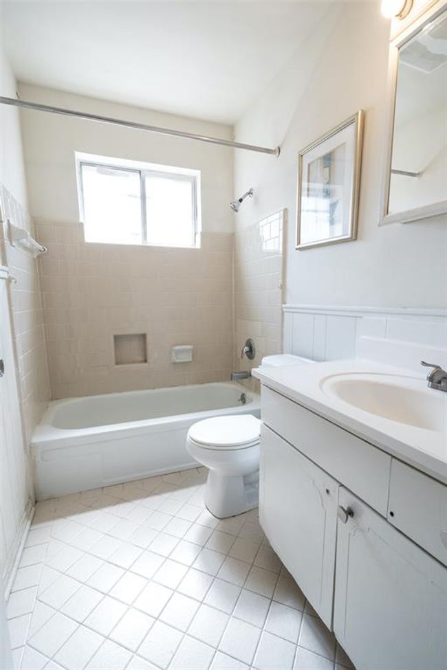 2nd Bathroom | Image 16