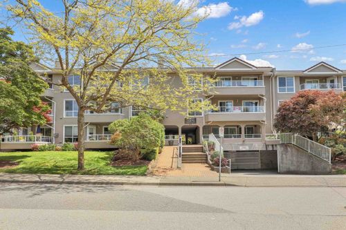 201-15875 Marine Dr, White Rock, BC, V4B5J2 | Card Image