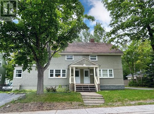 35 E Valley Rd, Corner Brook, NL, A2H2L2 | Card Image