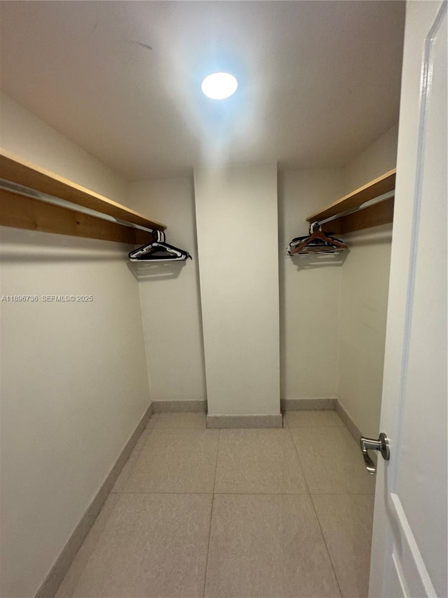 Residential in Sunny Isles Beach 2