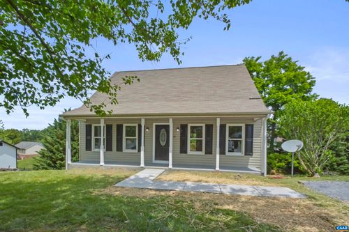 31 Hillandale Dr, Staunton, VA, 24401 | Card Image