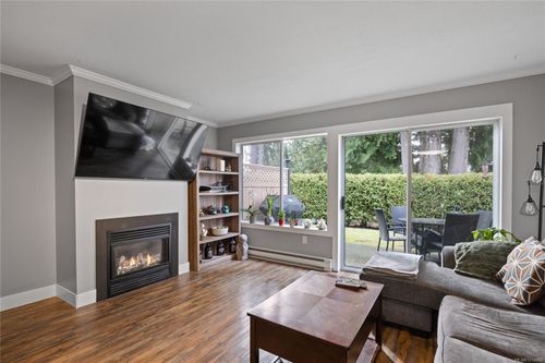 6055 Pleasant Valley Way, Nanaimo, BC, V9T6E7 | Card Image