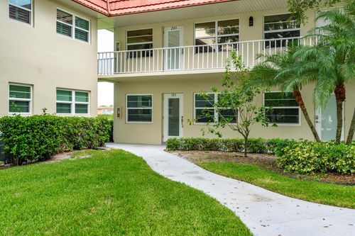 apt-103-8 Vista Palm Ln, Vero Beach, FL, 32962-4610 | Card Image