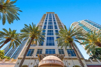 1501 - 100 Beach Drive Ne, Condo with 3 bedrooms, 3 bathrooms and null parking in St Petersburg FL | Image 1