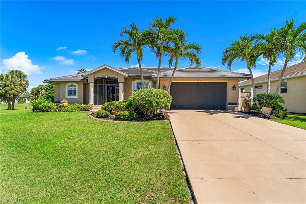 Residential in PUNTA GORDA 3