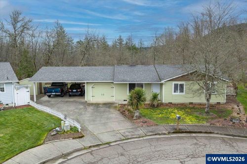 2990 Harding Ct, Sweet Home, OR, 97386-2812 | Card Image