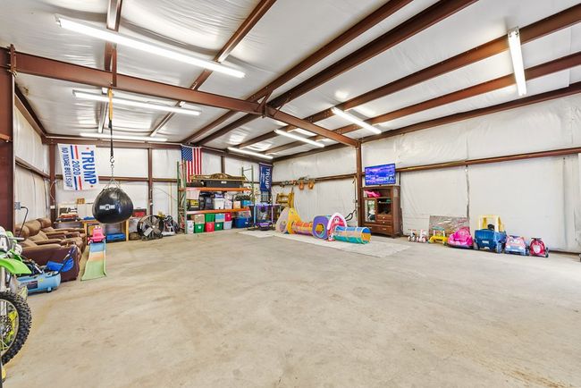 5612 E Midway Rd, House other with 3 bedrooms, 2 bathrooms and 4 parking in Big Spring TX | Image 37