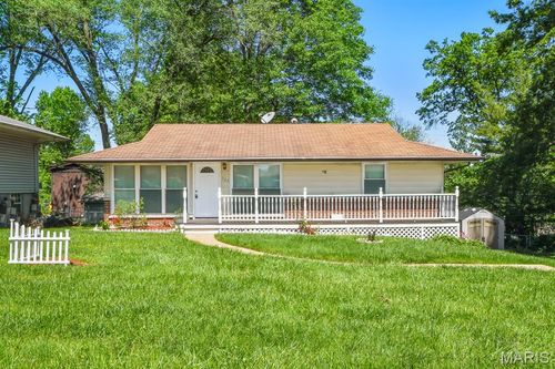 721 Montego Dr, Saint Louis, MO, 63126-1429 | Card Image