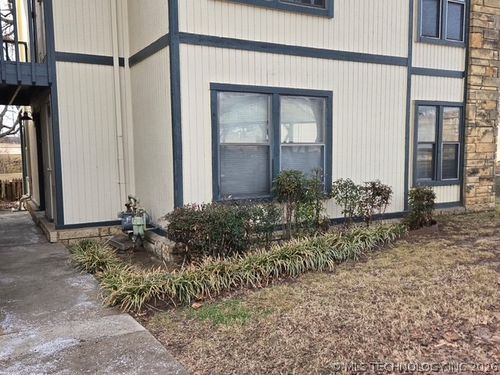 k106-5255 Nowata Rd, Bartlesville, OK, 74006-5783 | Card Image