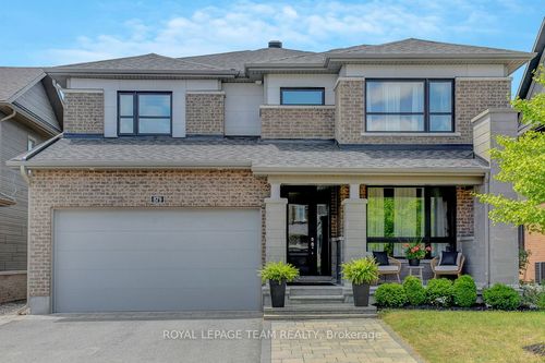 879 Percival Cres, Manotick, ON, K4M0G3 | Card Image