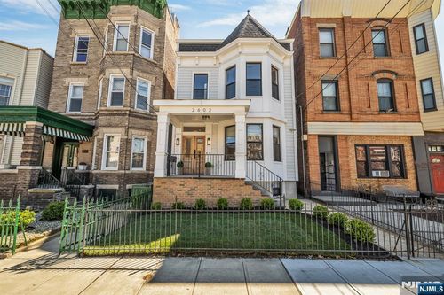 2602 Palisade Ave, Weehawken, NJ, 07086-4632 | Card Image
