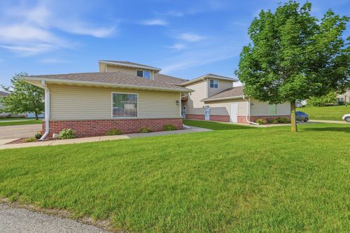 322 Brookside Dr, MAYVILLE, WI, 53050-2849 | Card Image