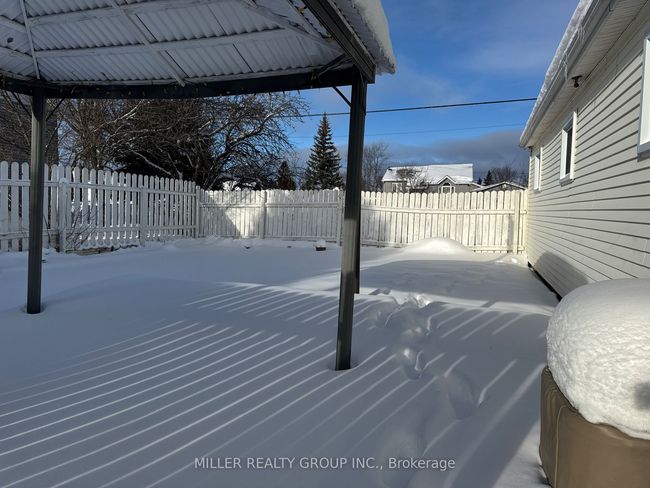 399 Lakeview Ave, House other with 3 bedrooms, 2 bathrooms and 4 parking in North Cobalt ON | Image 15