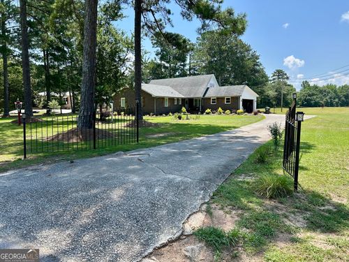 1231 Golf Course Rd, ELBERTON, GA, 30635-2654 | Card Image