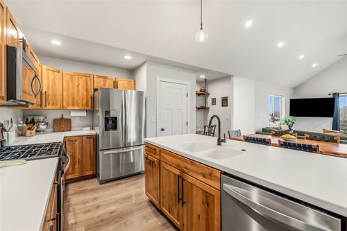 23680 Sagebrush Cir, Oak Creek, CO, 80467-8603 | Card Image