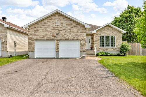 129 Royal Crt, Limoges, ON, K0A2M0 | Card Image