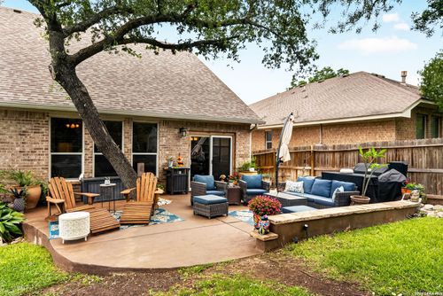 18430 Rogers Bnd, San Antonio, TX, 78258-4609 | Card Image