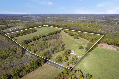 569 E Farm Road 26, Pleasant Hope, MO, 65725-9110 | Card Image