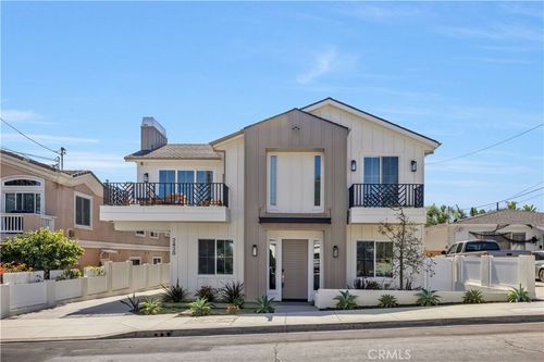 b-2420 Ives Ln, Redondo Beach, CA, 90278-5118 | Card Image