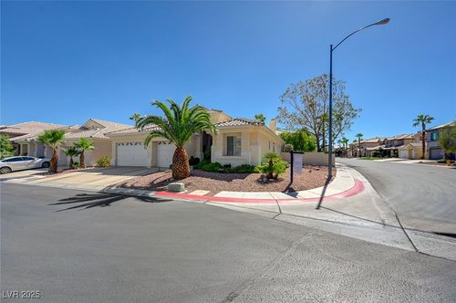 8809 Las Olivas Ave, Las Vegas, NV, 89147-6041 | Card Image