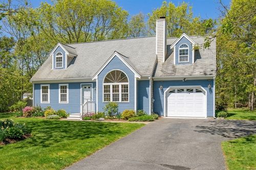 10 Butler Ln, Mashpee, MA, 02649-6209 | Card Image