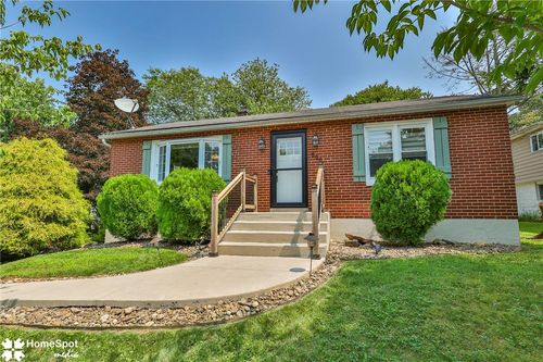 836 Gilly Ave, BETHLEHEM, PA, 18015-4208 | Card Image