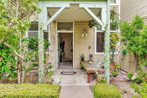 unit-h-101 Blossom Cir, San Mateo, CA, 94403-4669 | Card Image