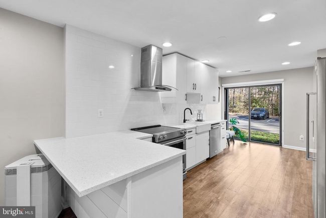 2273 Coppersmith Sq, Townhouse with 3 bedrooms, 3 bathrooms and null parking in RESTON VA | Image 9