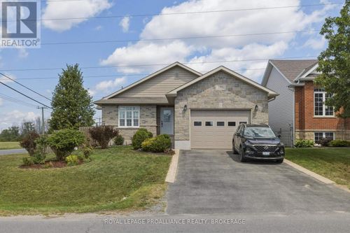 1464 Ottawa St, Kingston, ON, K7P0C2 | Card Image