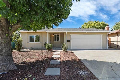 1524 Armington Avenue, Sacramento, CA, 95832 | Card Image