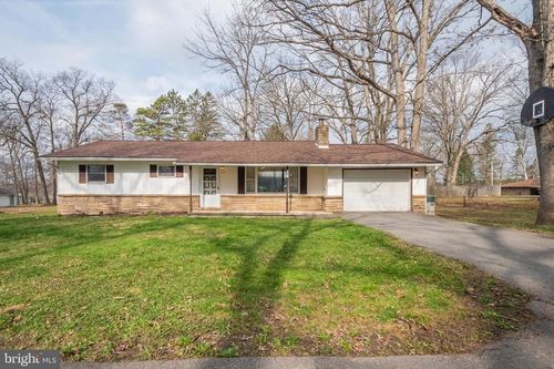 407 Seneca Ave, MOUNTAIN LAKE PARK, MD, 21550-2811 | Card Image