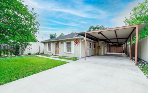 5422 Rapido Rd, Houston, TX, 77033-1818 | Card Image